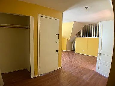3rd image of 3109 Elliot Ave S #C