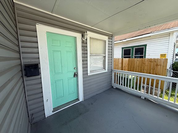 2nd image of 2311 N Armenia Ave