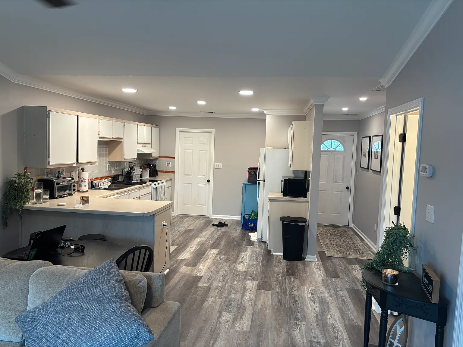 2 bed, 1083 sqft, $1,400 — Photo 2