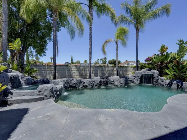 25101 Linda Vista Dr, Laguna Hills, CA 92653