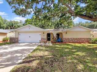 150 Suncrest Dr, Safety Harbor, FL 34695