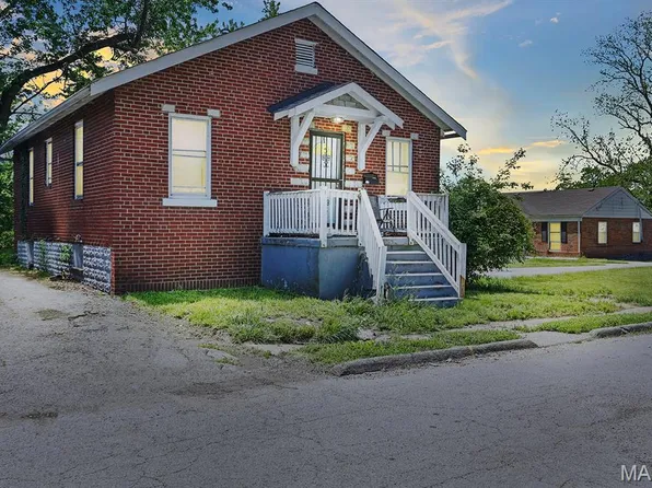 2008 Eldredge Ave, Saint Louis, MO 63136