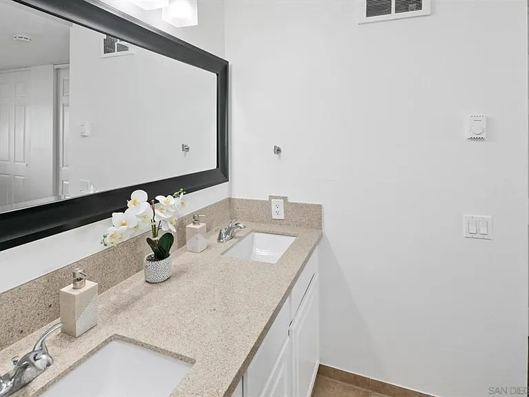 4878 Pescadero Ave #303 — Photo 15