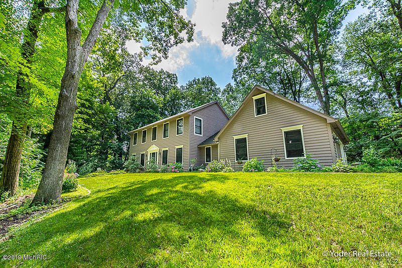 1st image of 3756 Oakbluff Dr SE