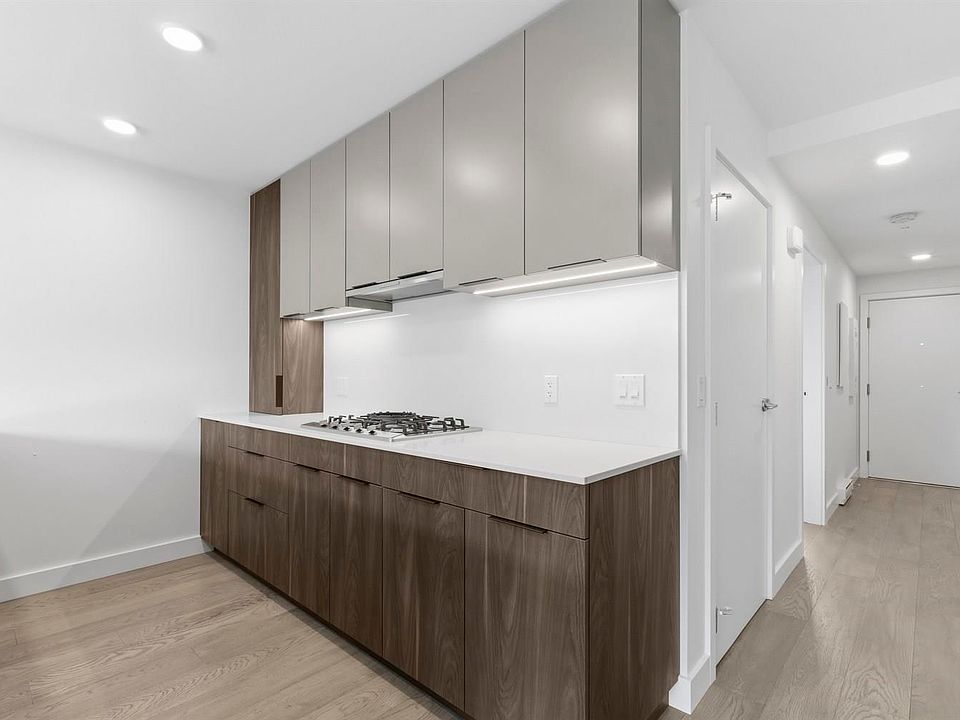 1st image of 3590 W 39th Ave #305