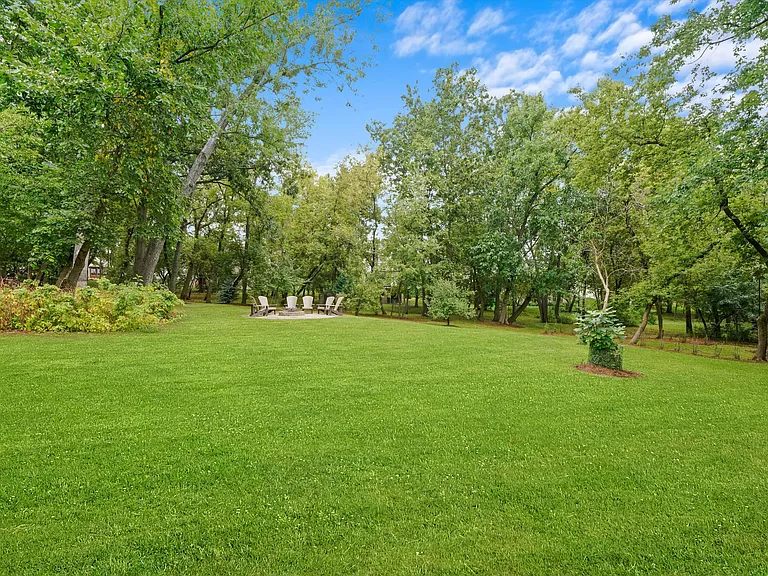 5670 Brentwood Dr — Photo 55