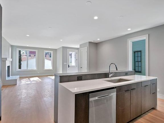 2nd image of 1831 W Berenice Ave #2