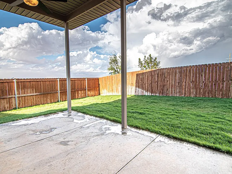 6914 Outlaw Ct — Photo 25