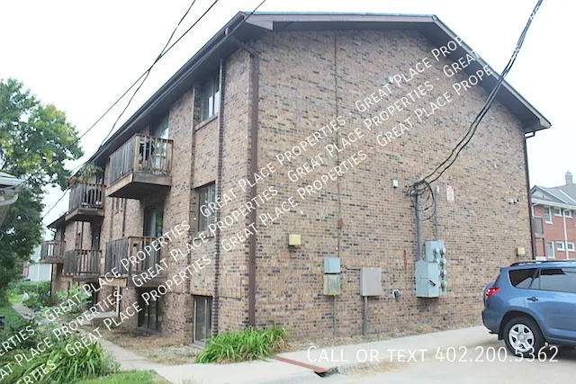 Building Photo - 1560 S 20th St #7