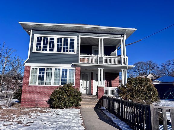 2nd image of 109 Sefton Dr #1