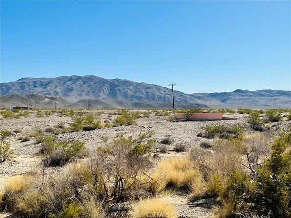 5 Sullivan Rd, Twentynine Palms, CA 92277