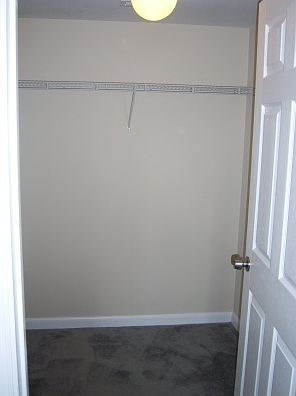 5th image of 5515 Plunkett St APT 202
