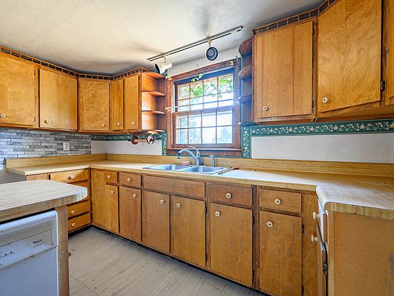 25th image of this home