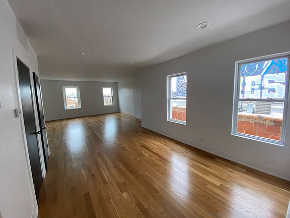 4th image of 1804 S Ashland Ave Ste 4