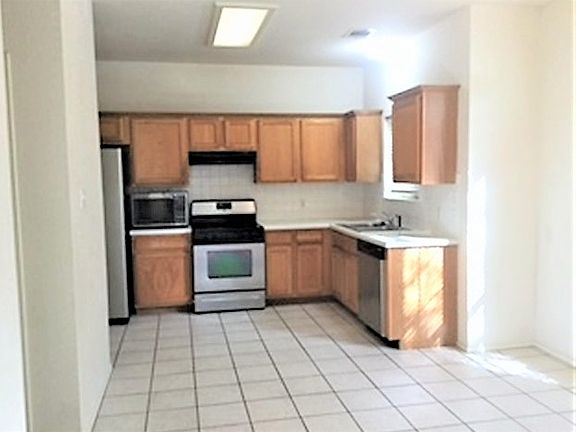 4th image of 17109 Tobermory Dr