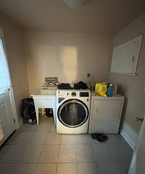 220 Clover St — Photo 12