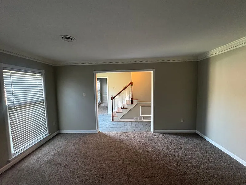 Spacious 3-Bed Home with Fireplace, Breakfast Nook & Fenced Backyard — Photo 4