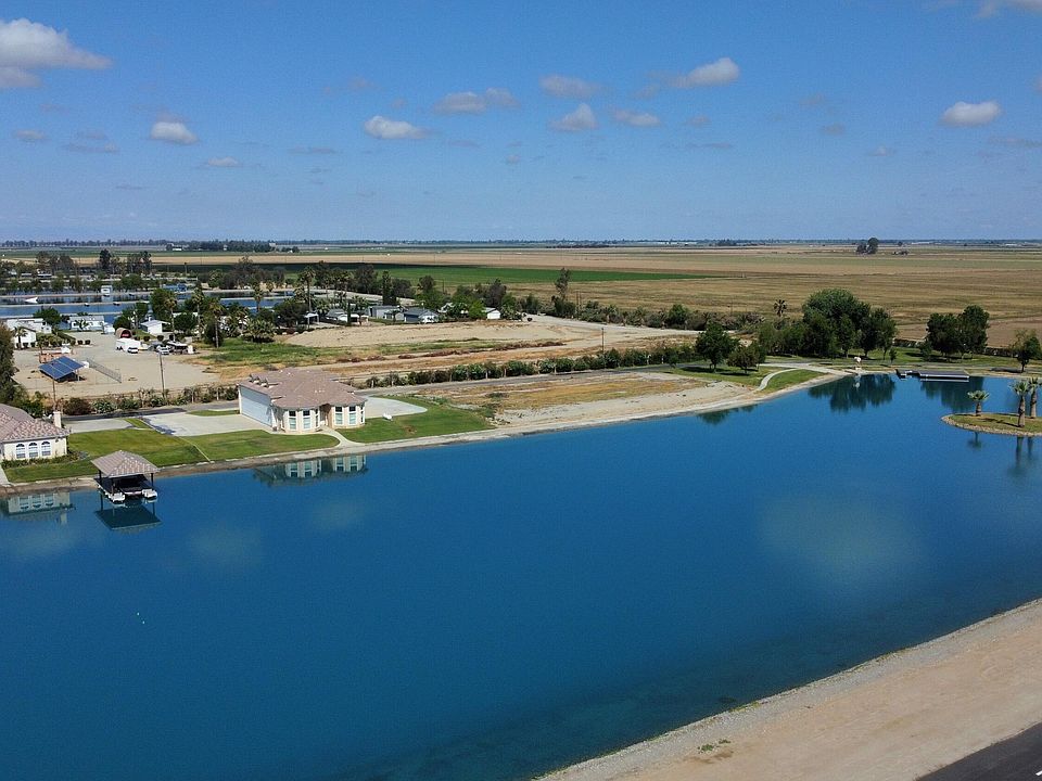 1st image of 4810 Emerald Bay Dr