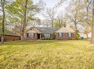 2314 Raintree Dr, Bryant, AR 72022