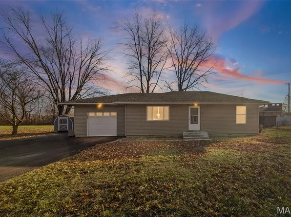 11 Richard Pl, Belleville, IL 62223