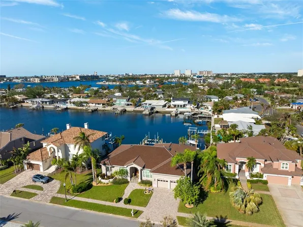 6321 PASADENA POINT BOULEVARD, GULFPORT, FL 33707