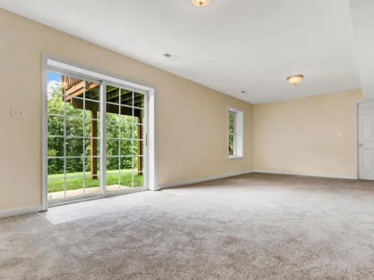 109 Olympic Dr — Photo 16