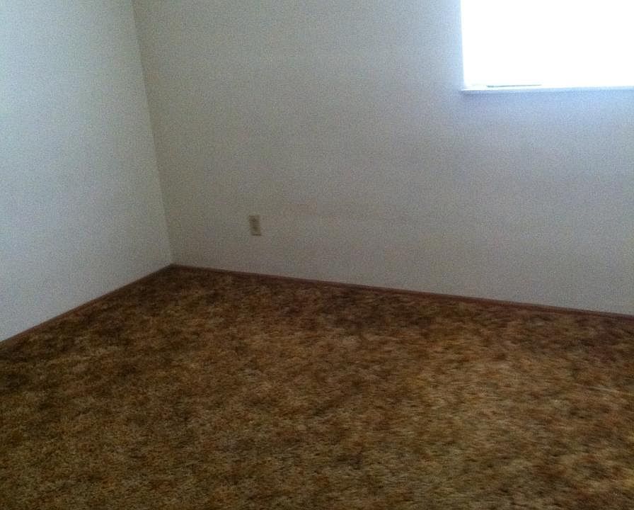 2nd image of 1009 Belle Valley Dr APT 3