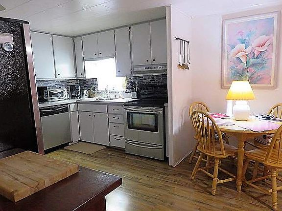 3rd image of 1208 N Lee St #88