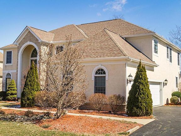 2nd image of 9823 Archer Ln