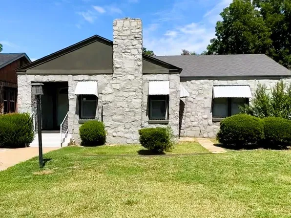 326 N Washington St, Hobart, OK 73651