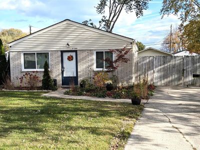 34360 Genereaux St, Harrison Township, MI, 48045