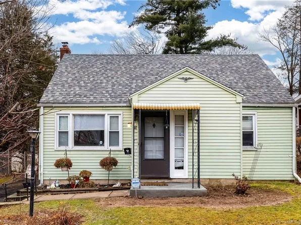 18 Blodgett Roy Drive, New Britain, CT 06053