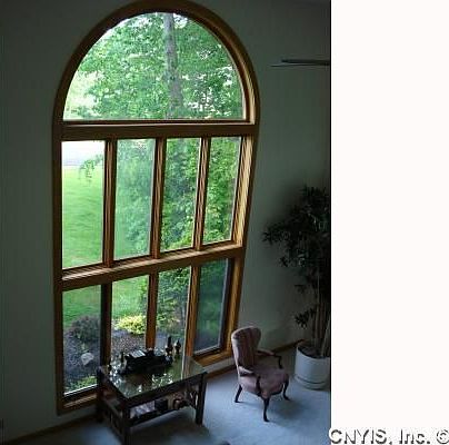 4th image of 3271 Greenleafe Dr