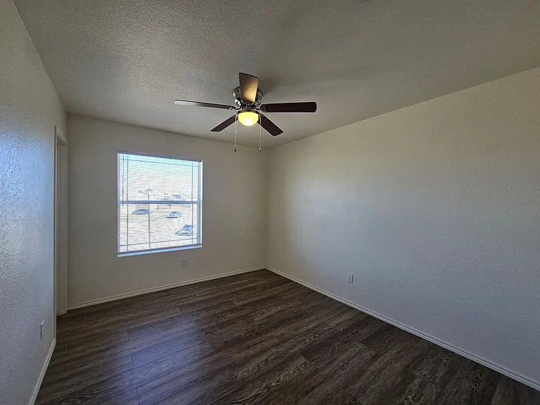 5108 Screaming Eagle Cir — Photo 21