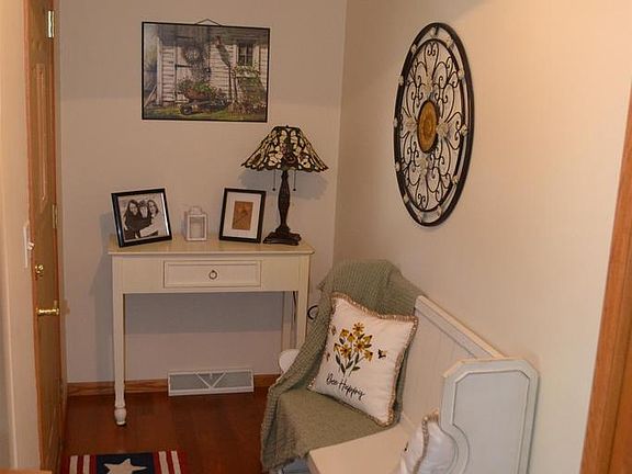 4th image of 1314 SILVER SPRING STREET