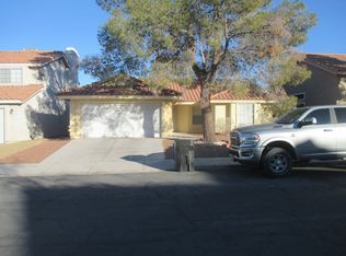 28 Fantasia Ln, Henderson, NV 89074