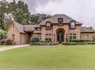1817 Notting Hill Dr, Hernando, MS 38632