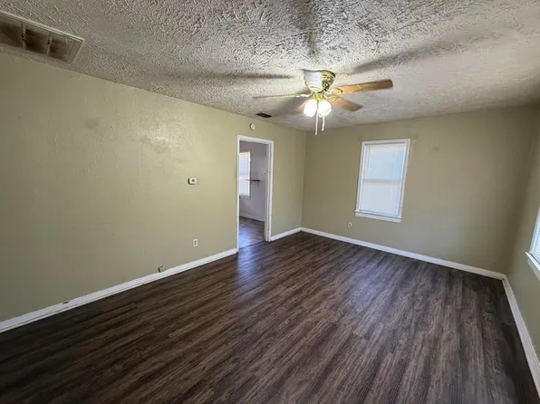 2709 41st St, Lubbock, TX 79413