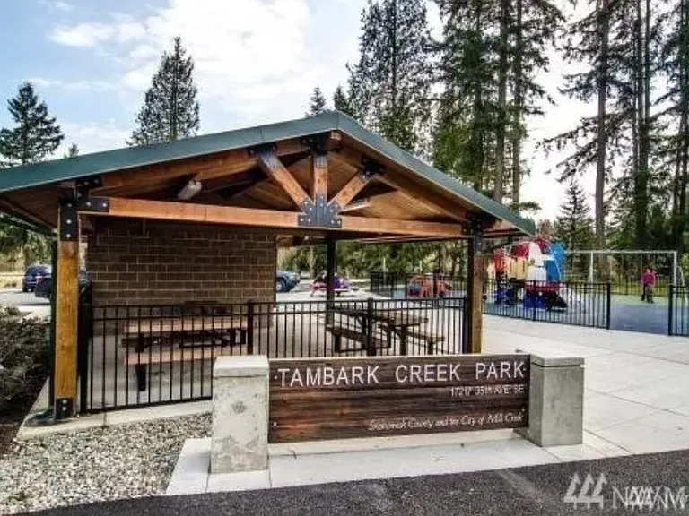 Tambark creek park, 8 mins walk