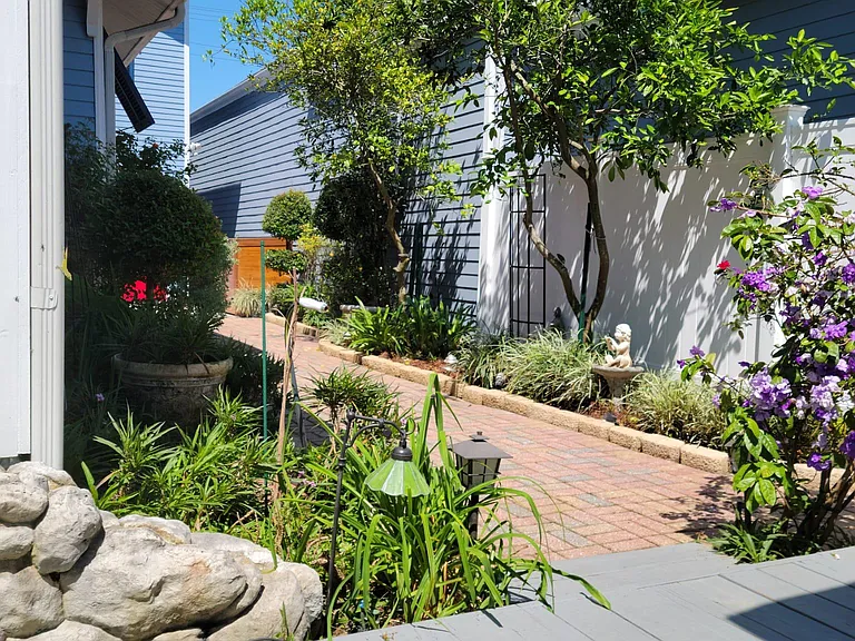 4010A Laurel St — Photo 18