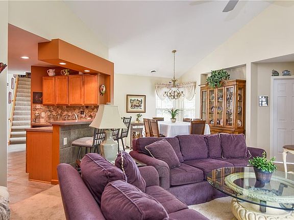 4th image of 361 Windjammer Dr #1