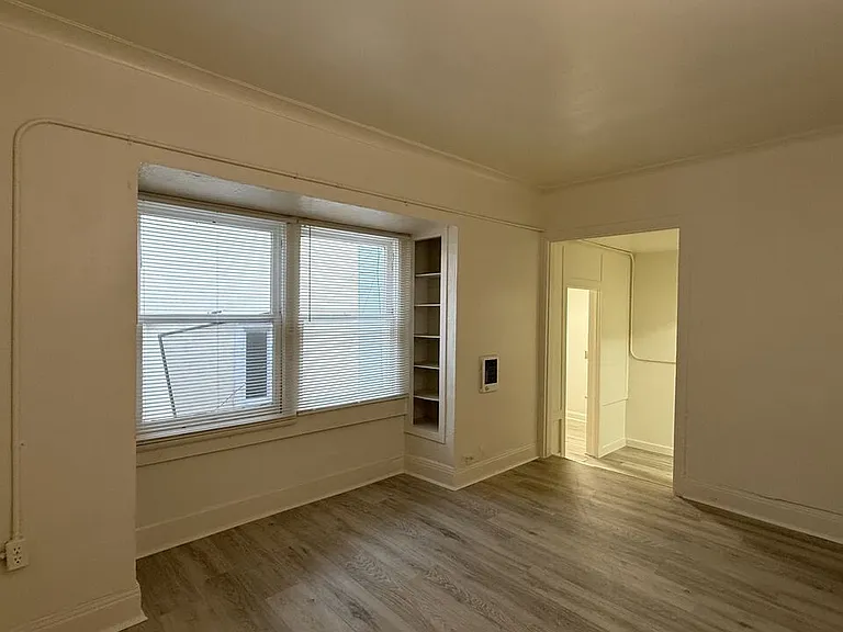 439 Lucas Ave #6 — Photo 5