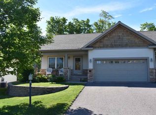 511 Brookstone Cir, Marquette, MI 49855