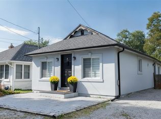 10 Graham Ave, Saint Catharines, ON L2N5L2