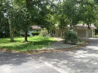 18 Daniel Square Ext, Belchertown, MA 01007