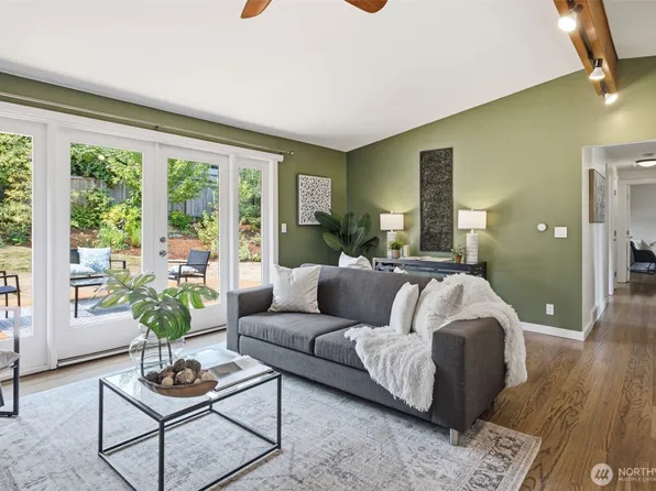2411 156th Avenue SE, Bellevue, WA 98007