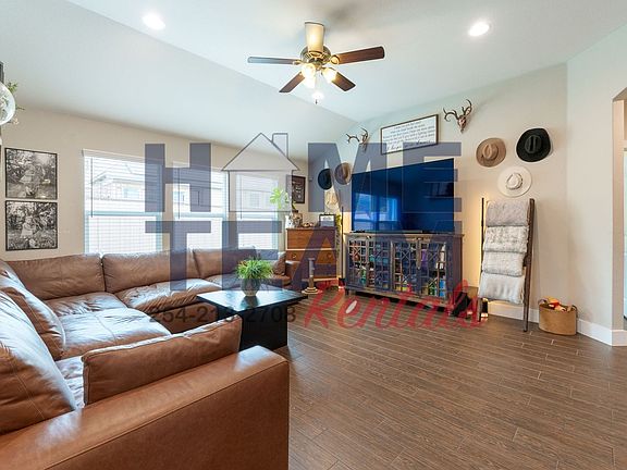 5th image of 831 Green Meadow Dr