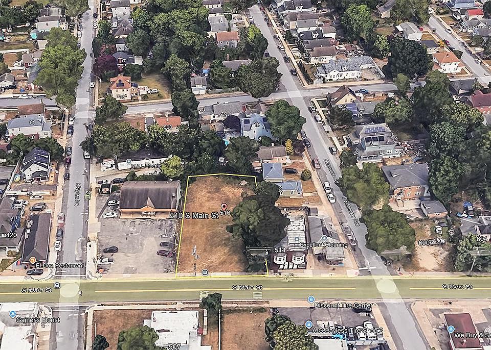1st image of 510 S Main St