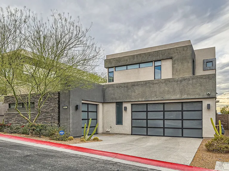 861 Vegas View Dr — Photo 6