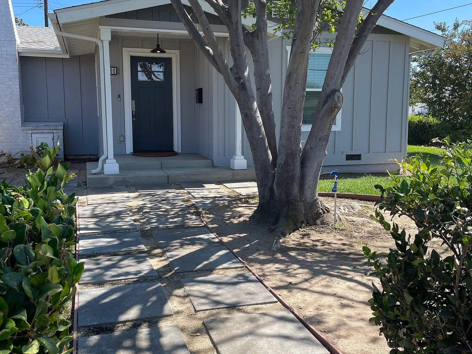 3 bed, 2600 sqft, $5,000 — Photo 1